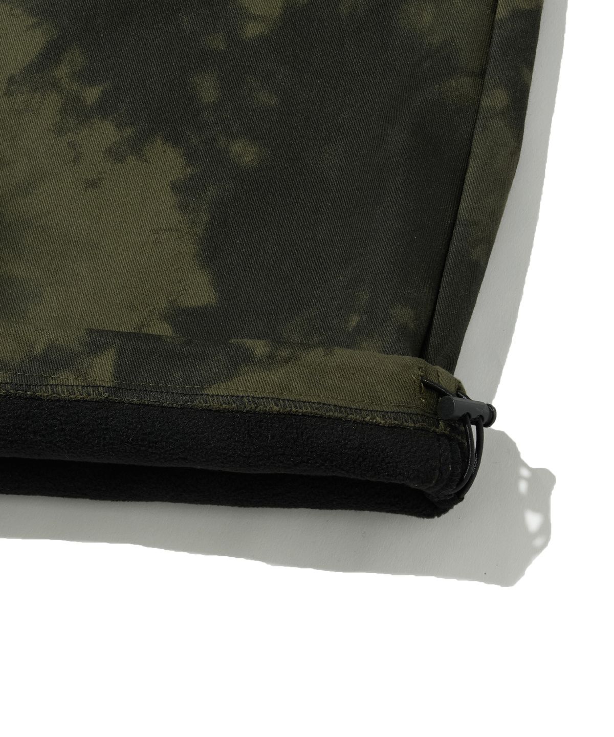브라운브레스(BROWNBREATH) CONFUSION BANDING PANTS - KHAKI