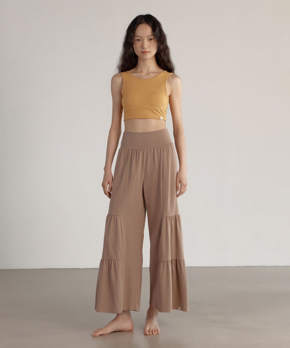 디야니(DHYANI) Tiered Ruffle Pants (Walnut browon)