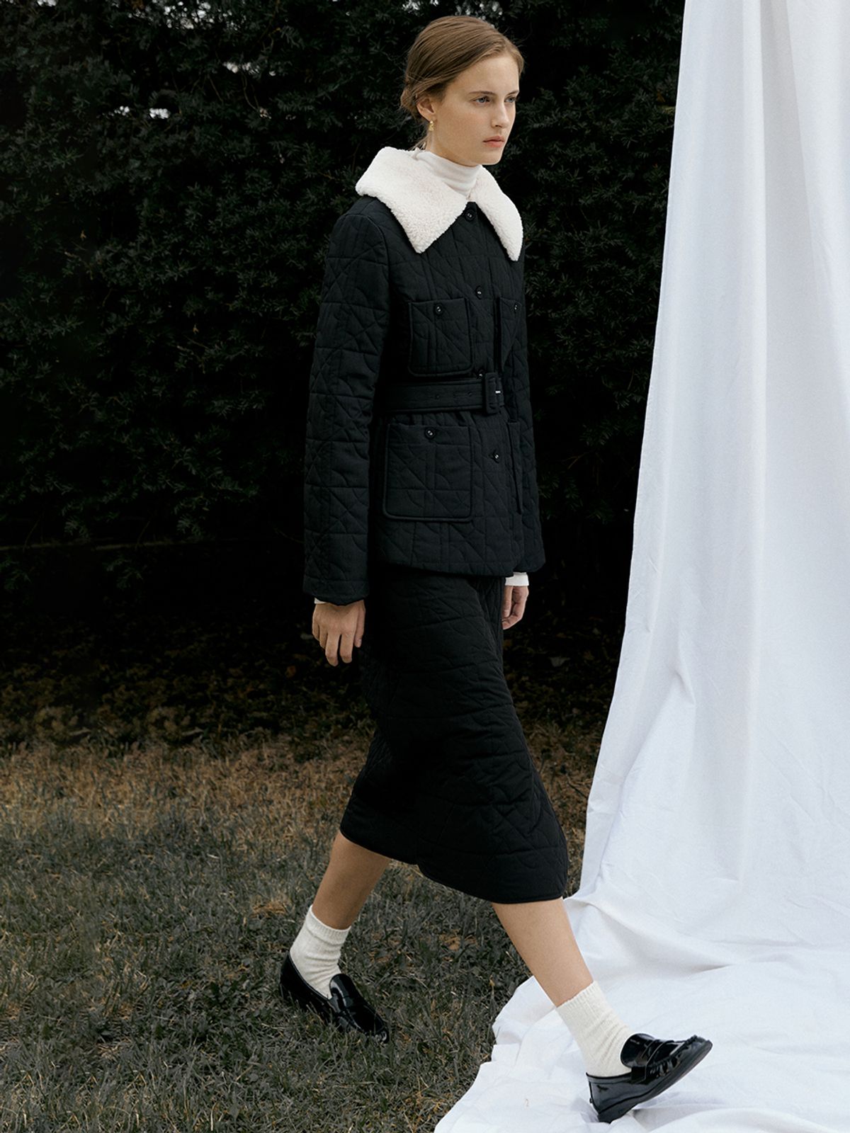 헌치(HUNCH) Faux-shearing collar quilting jacket (2color)