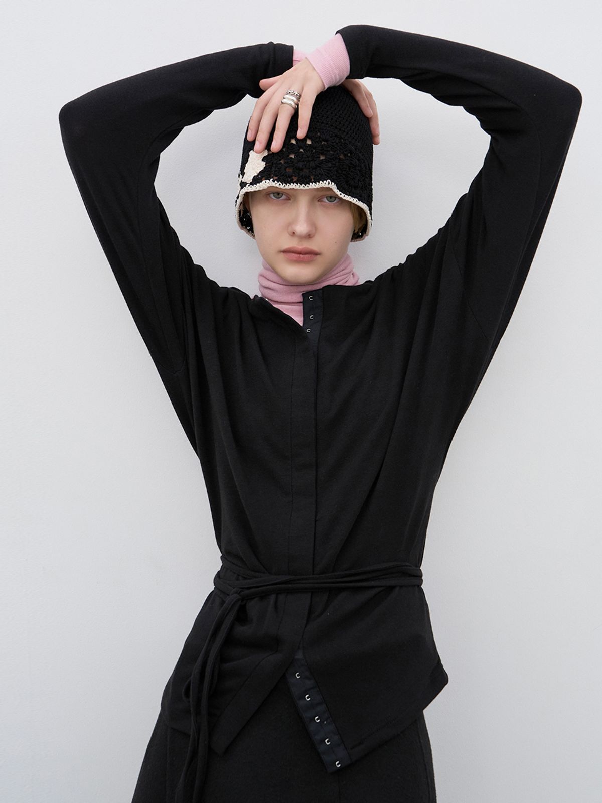 위메농(OUI MAIS NON) Hookeye cardigan