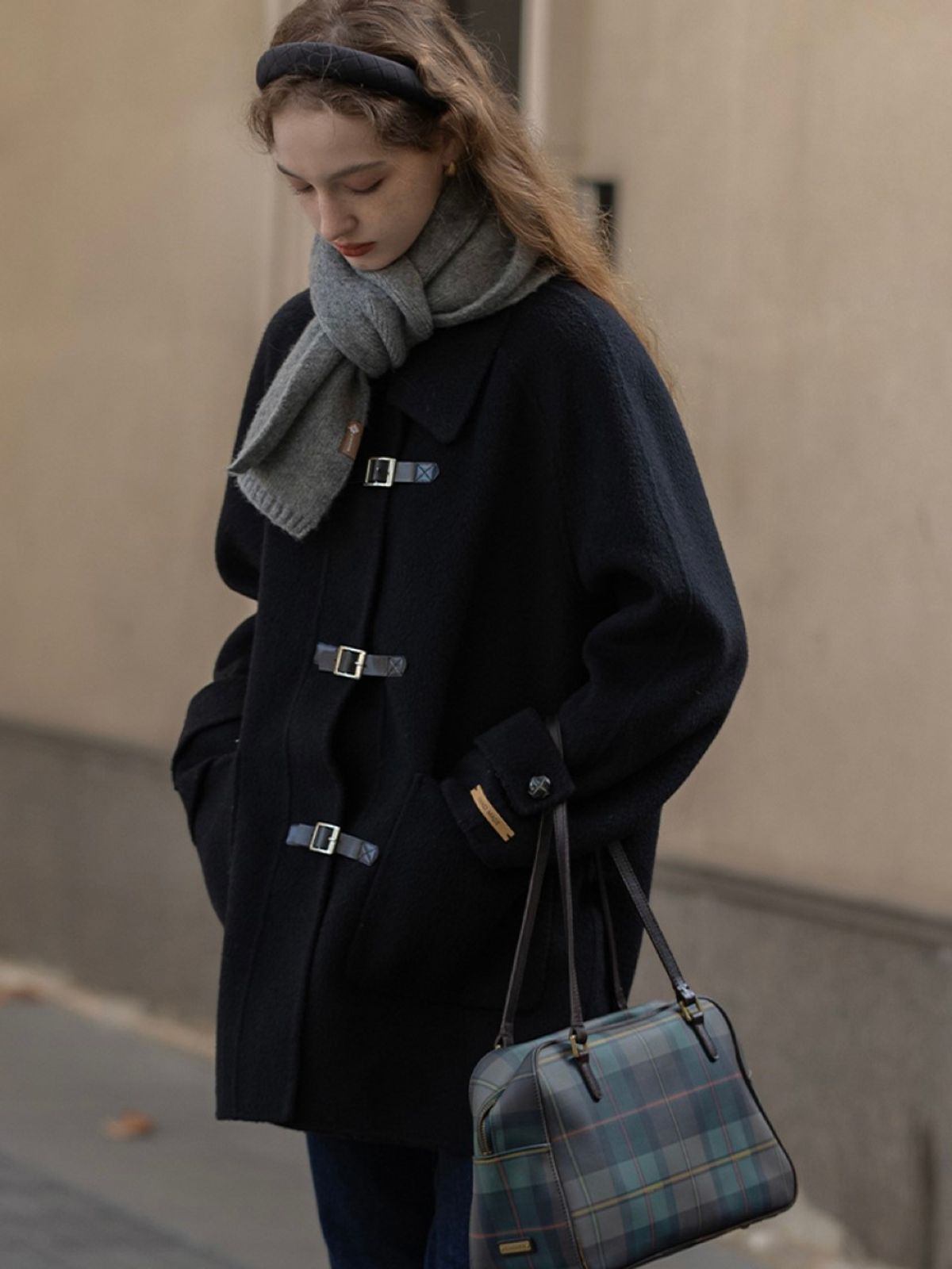 르니나(LENINA) CAEL handmade wool buckle short coat_BLACK