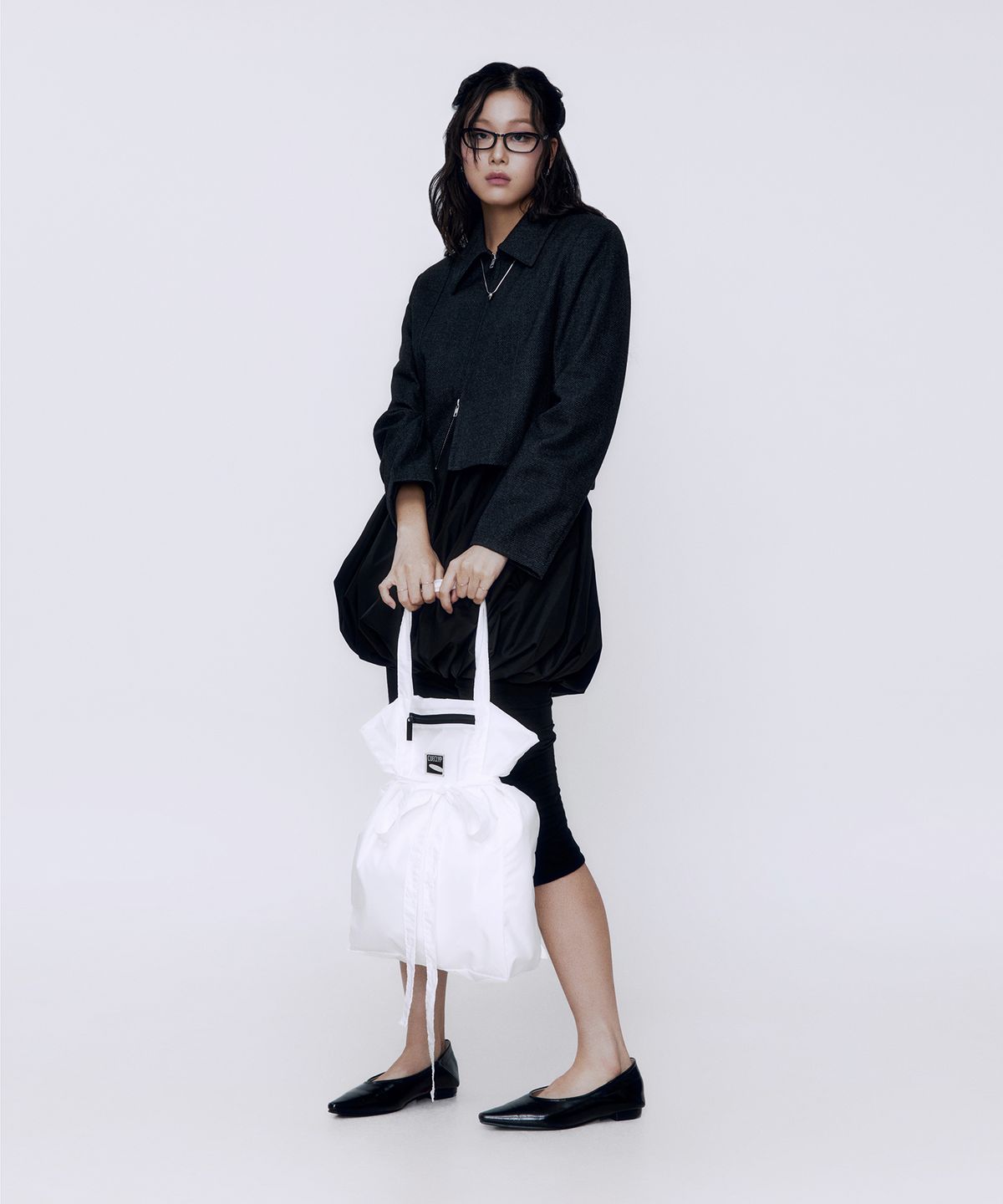 큐클리프(CUECLYP) [PAPARAZZI] Mini Tote Bag (White)