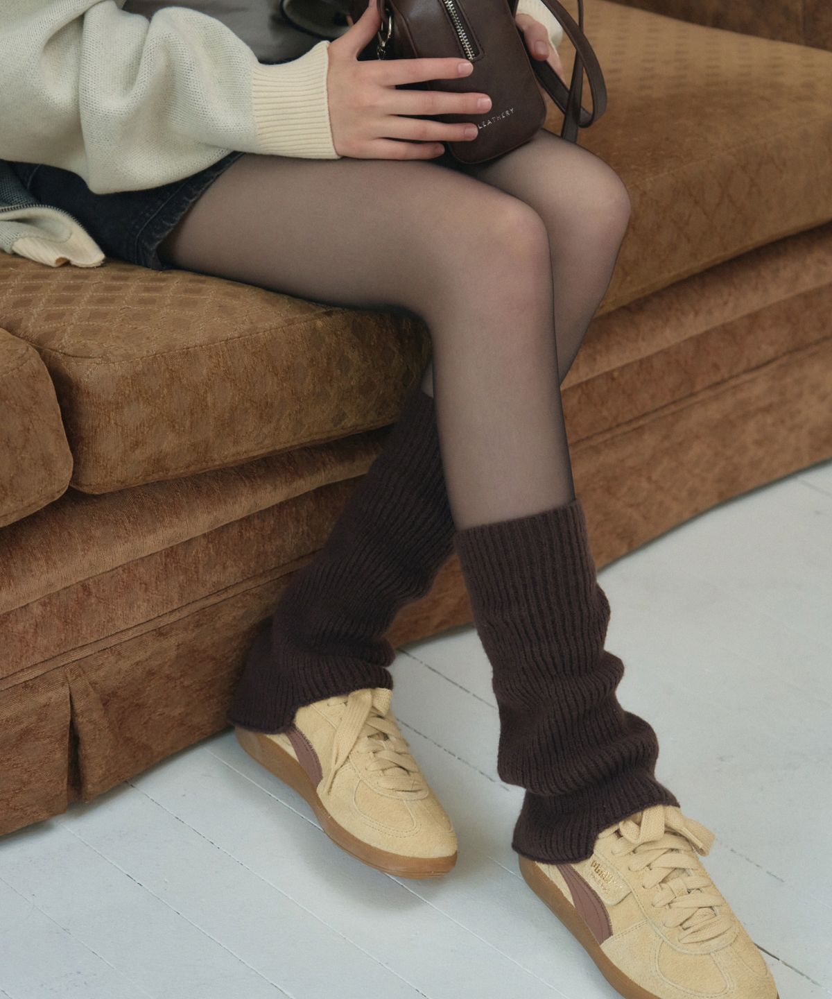 레더리(LEATHERY) 소프트 리브드 레그 워머 [3COLOR]