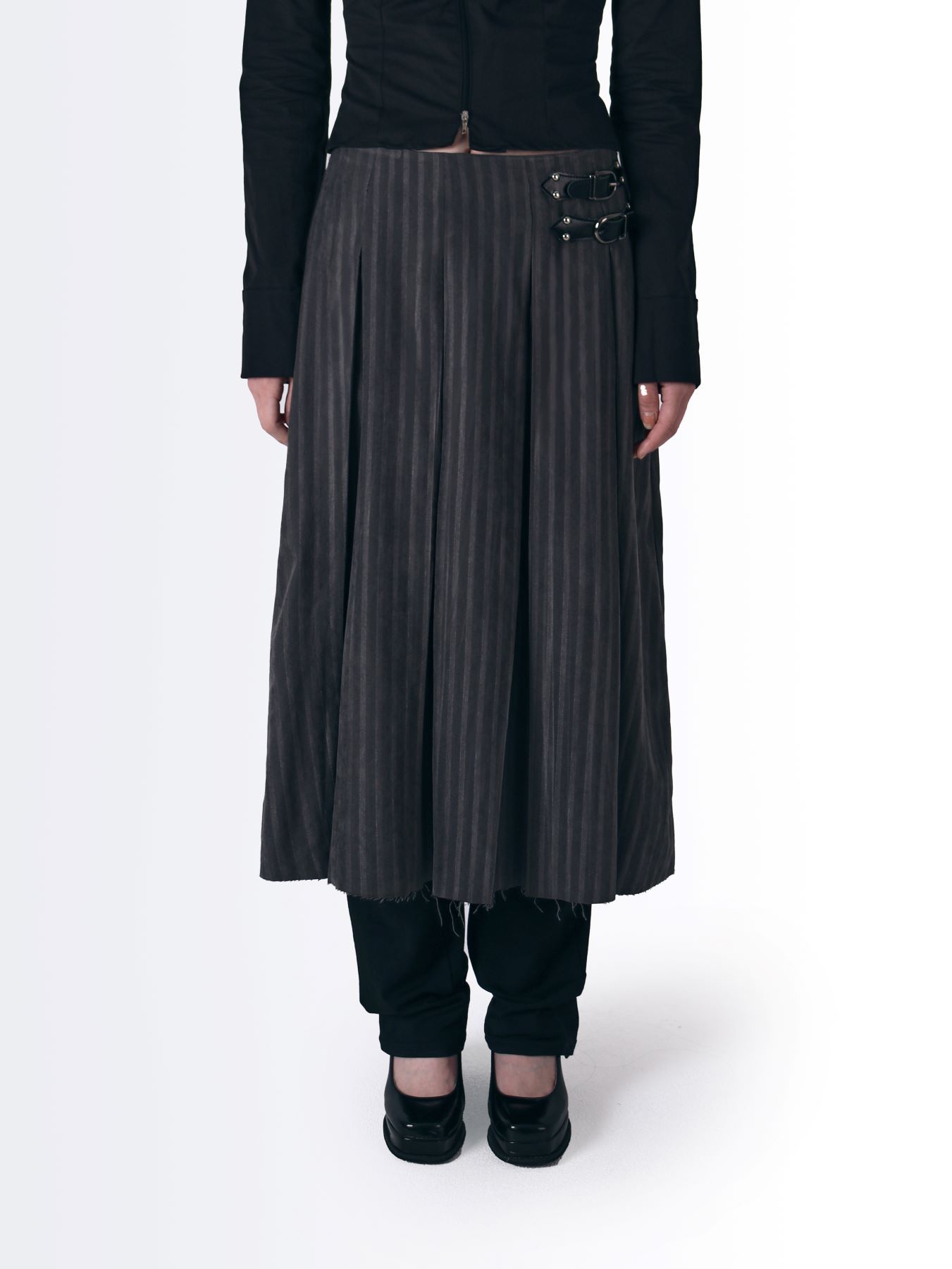 【sio】BUCKLE PLEATS STRIPE MAXI SKIRT MUSINSA | SIO Buckle Pleated Stripe Maxi Skirt [Gray]