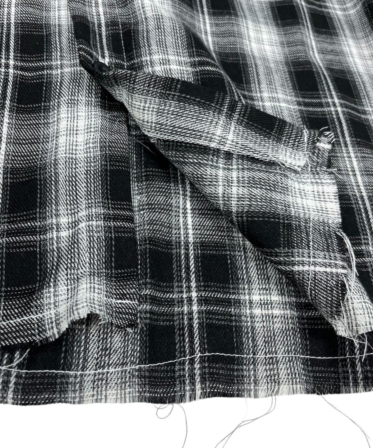 스케이터락(SK8ER ROCK) Cross Cut-Off Tartan Check Hoodie Shirt ((Black))