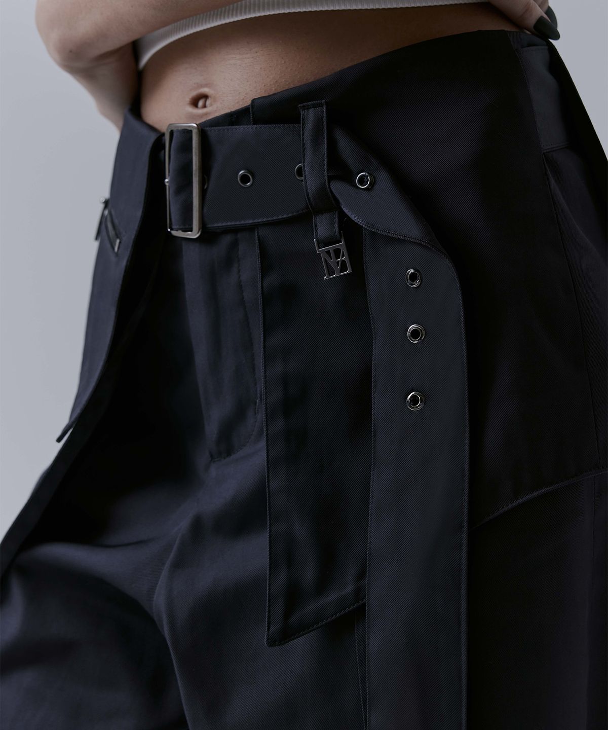 트리밍버드(TREEMINGBIRD) Belted Layered Wrap Pants [ Charcoal ]