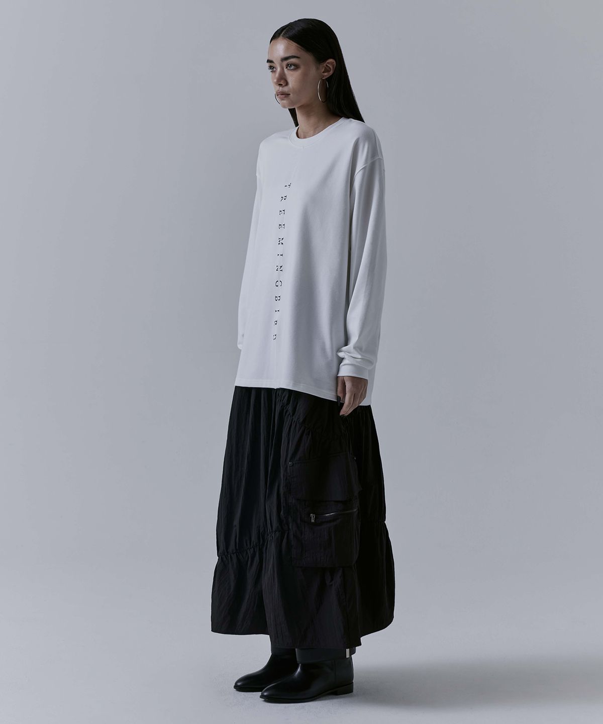 트리밍버드(TREEMINGBIRD) Incision Lettering Over-fit Long Sleeves [ White ]