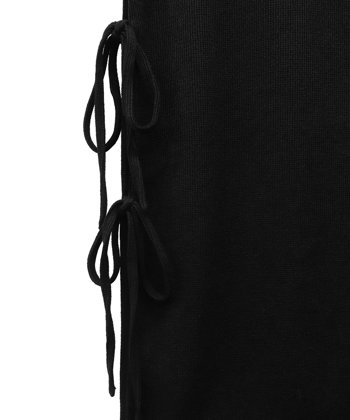 트리밍버드(TREEMINGBIRD) Hooded Cold-shoulder One-piece [ Black ]