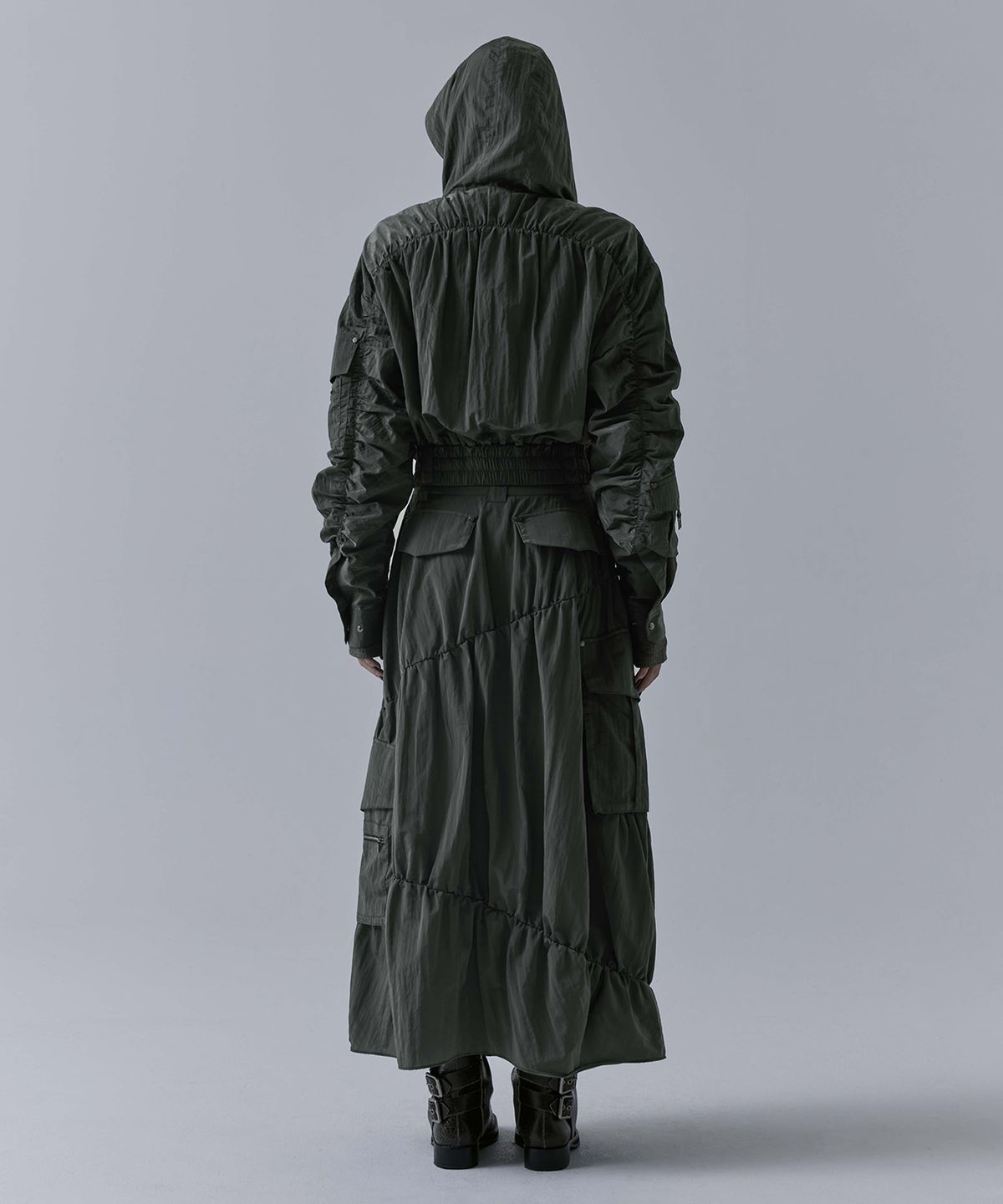 트리밍버드(TREEMINGBIRD) Nylon Cargo Shirring Set-up Zip-up [ Khaki ]