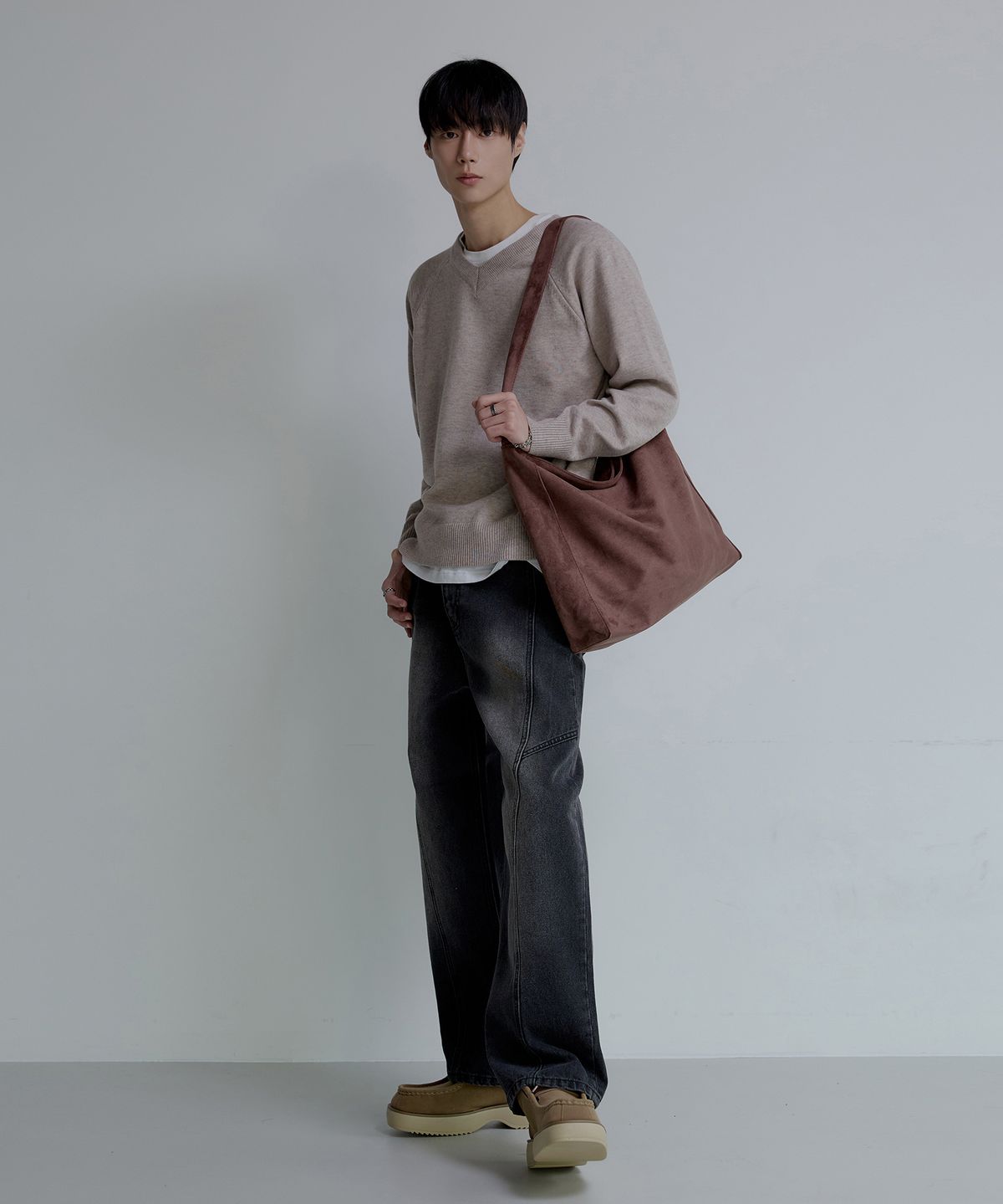 노드유(NODU) ADN 데일리 세미 와이드 절개 워싱 데님 청바지 [블랙]