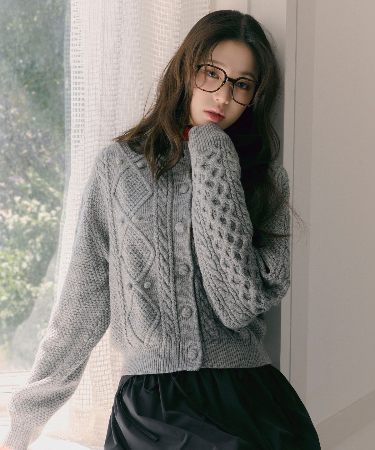로라로라(ROLAROLA) WOOL BUTTON CABLE CARDIGAN GRAY