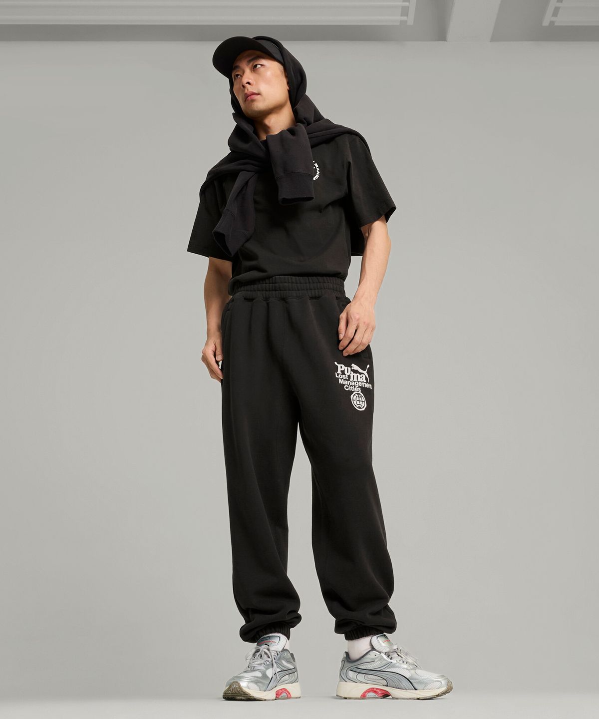 푸마(PUMA) 푸마 x LMC 스웻팬츠 - 블랙 / 626564-01