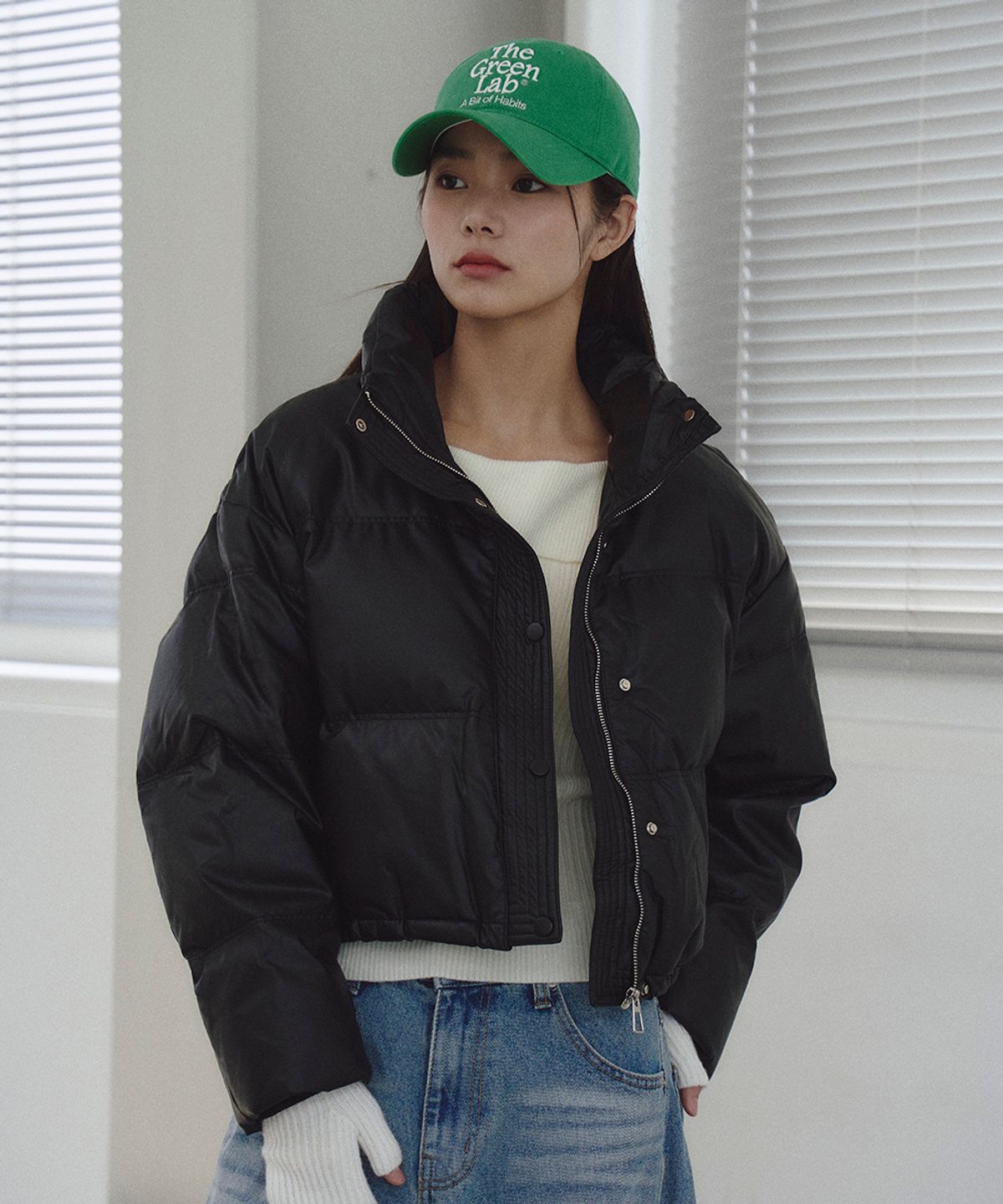 더그린랩(THE GREEN LAB) FAUX 레더 크롭 패딩 점퍼 [블랙]