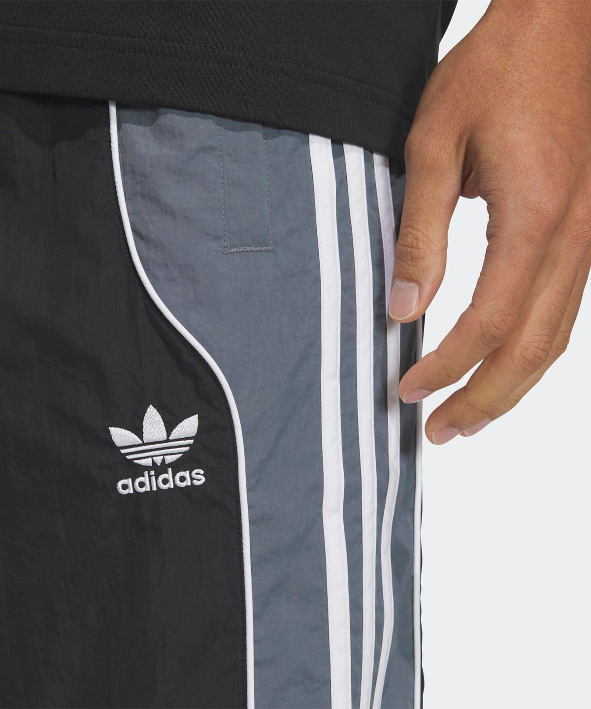 아디다스(ADIDAS) 모토 트랙 팬츠 - 블랙 / JL8414