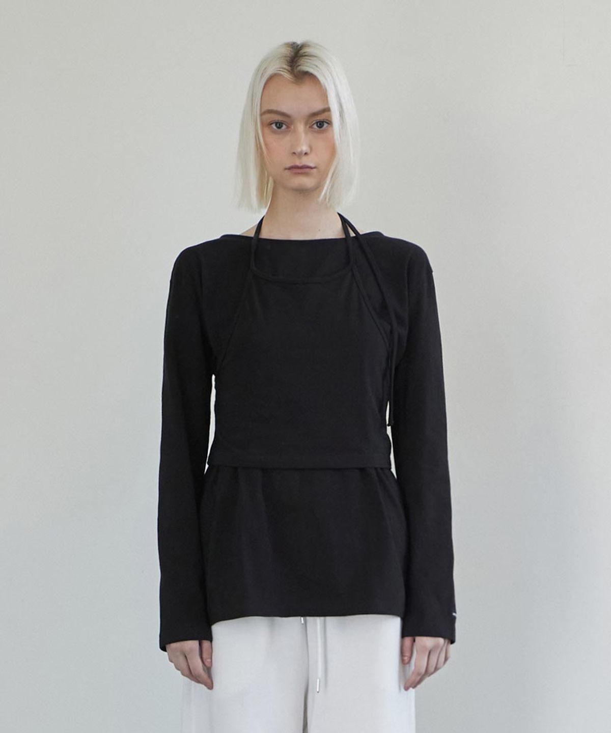 렌세(RENSE) Halter Sleeveless Set T-shirt Black