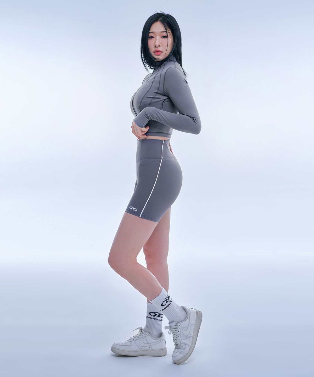 본투윈(BORN TO WIN) W SYMBOL B PIPING 3.5 BIKER SHORTS [CHARCOAL]