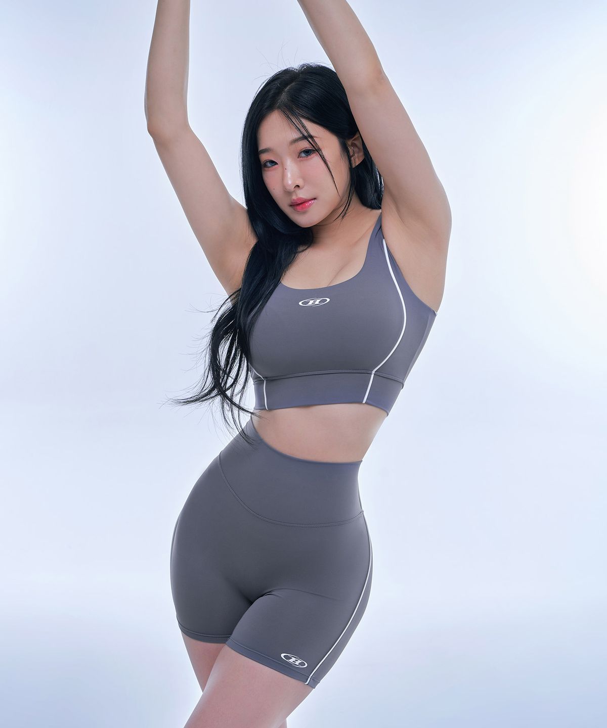 본투윈(BORN TO WIN) W SYMBOL B PIPING TANK TOP [CHARCOAL]