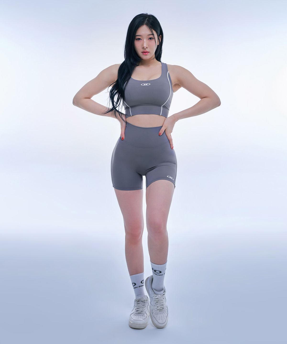 본투윈(BORN TO WIN) W SYMBOL B PIPING TANK TOP [CHARCOAL]