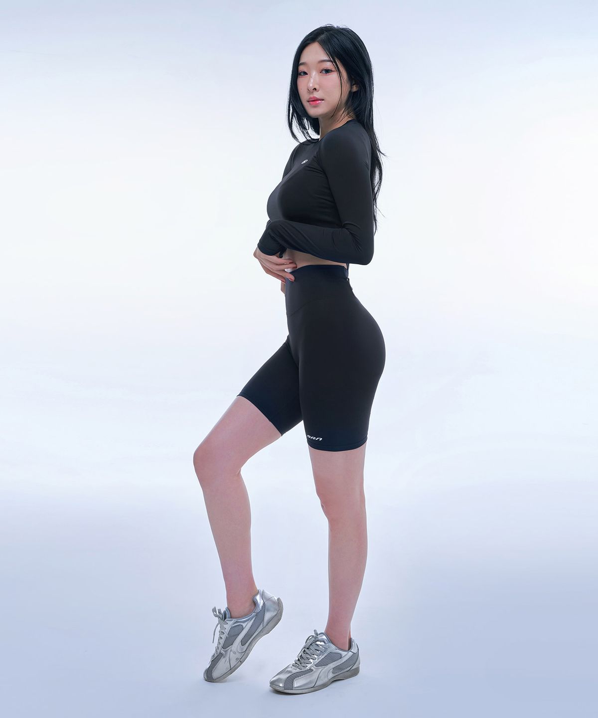 본투윈(BORN TO WIN) X STRAP 4.0 BIKER SHORTS [BLACK]