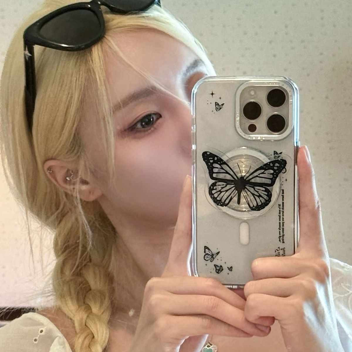 일육팔센치케이스(168CM) 168cm 아이폰 16 15 14 실버 엣지 맥세이프 투명케이스 실버 나비