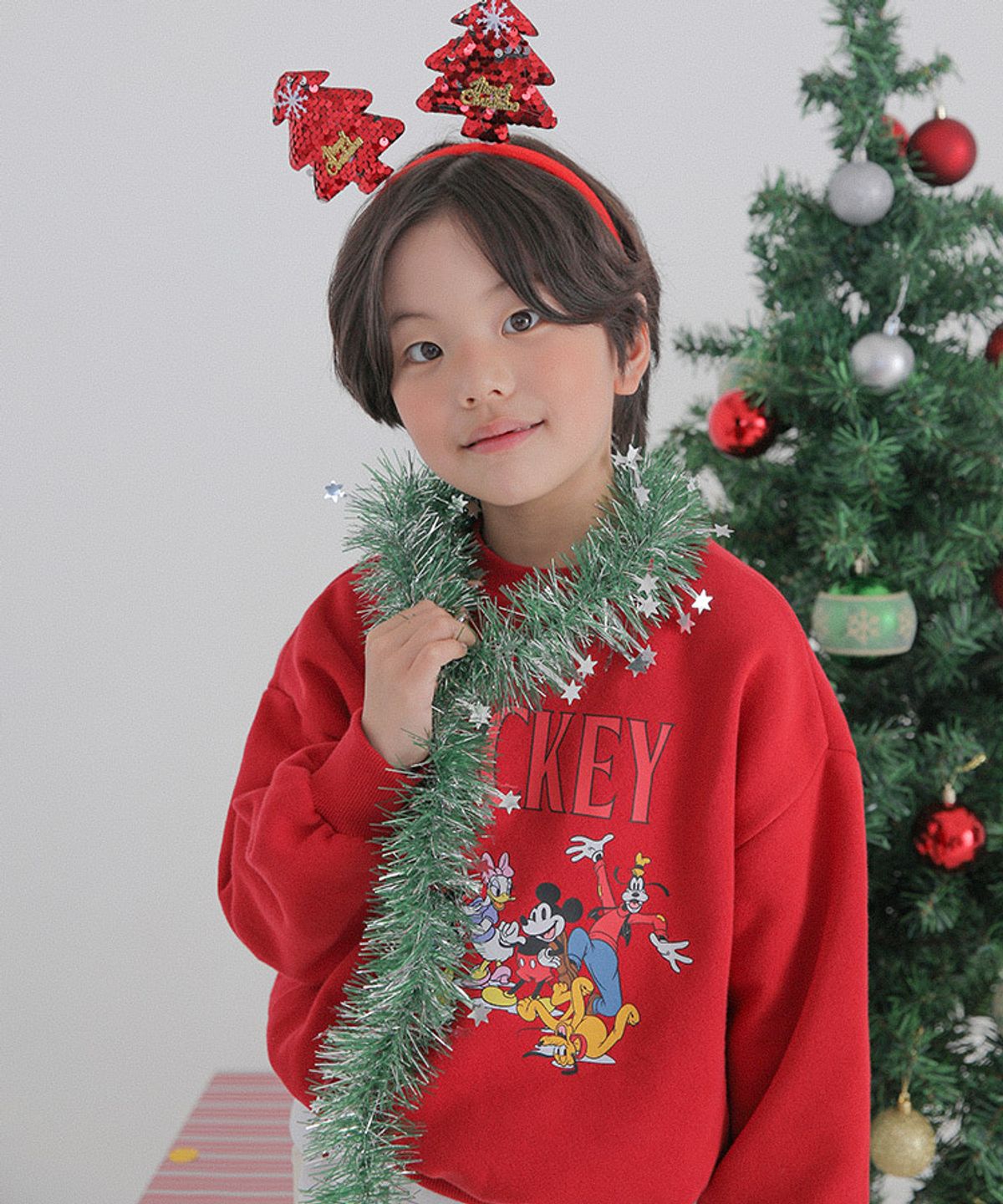 베리클로젯(BERRYCLOSET) 산타 텔미 맨투맨