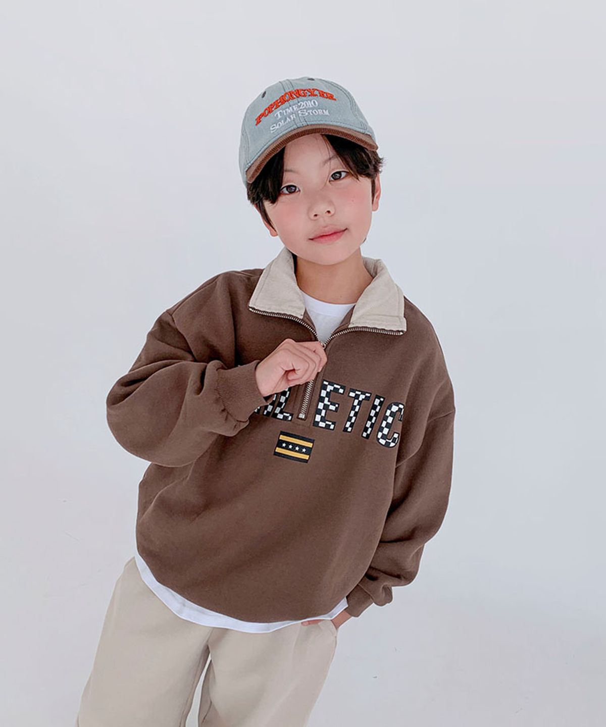 베리클로젯(BERRYCLOSET) 애슬래틱 아노락 맨투맨