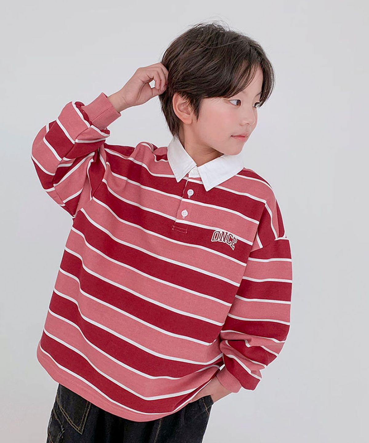 베리클로젯(BERRYCLOSET) 원스 카라 스트라이프 맨투맨