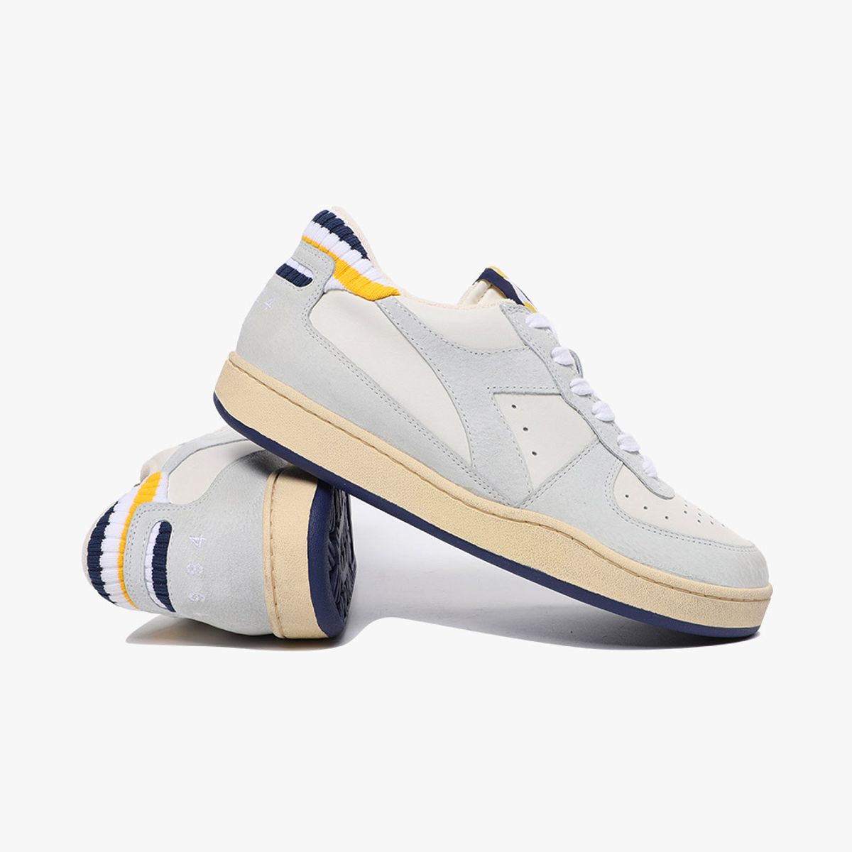 디아도라(diadora) 미 바스켓 로우 포티 니트 이태리 WHITE