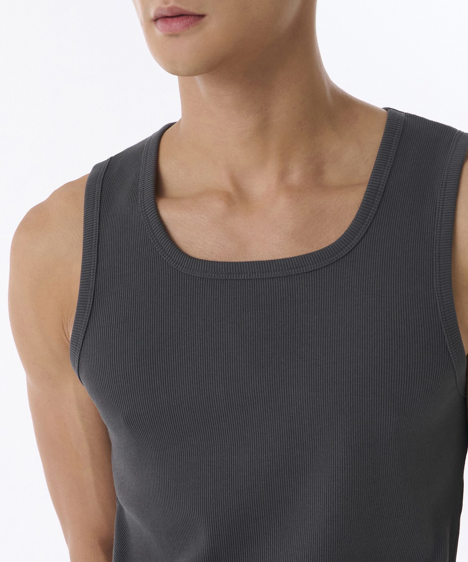 MUSINSA公式 | MUSINSA STANDARD Square Neck Tank Top [Dark Grey]