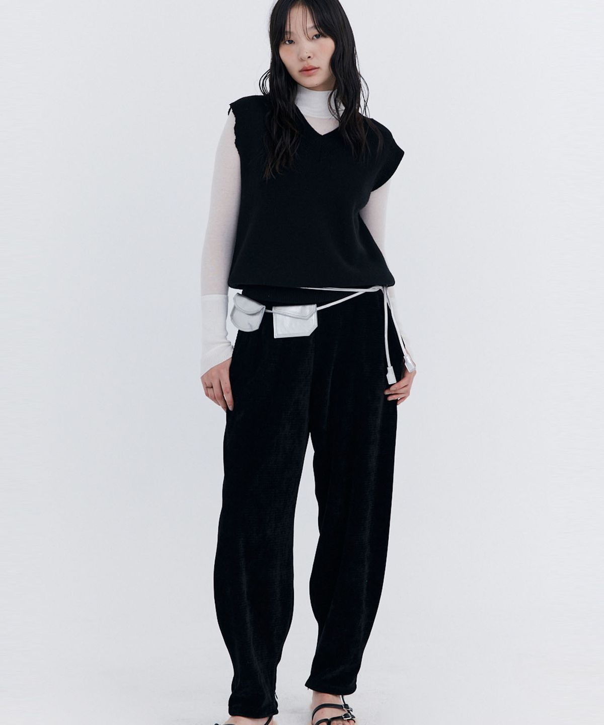 분더캄머(WNDERKAMMER) Corduroy Balloon Pants_Black (코듀로이 벌룬 팬츠_블랙)