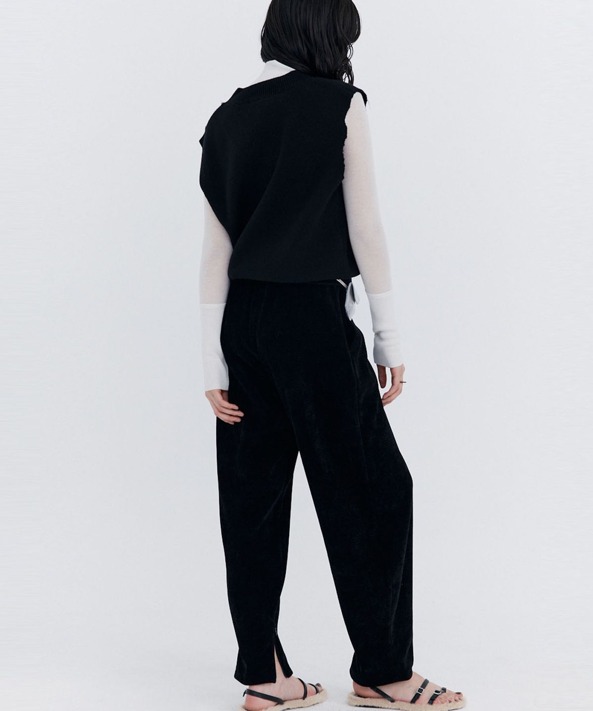 분더캄머(WNDERKAMMER) Corduroy Balloon Pants_Black (코듀로이 벌룬 팬츠_블랙)