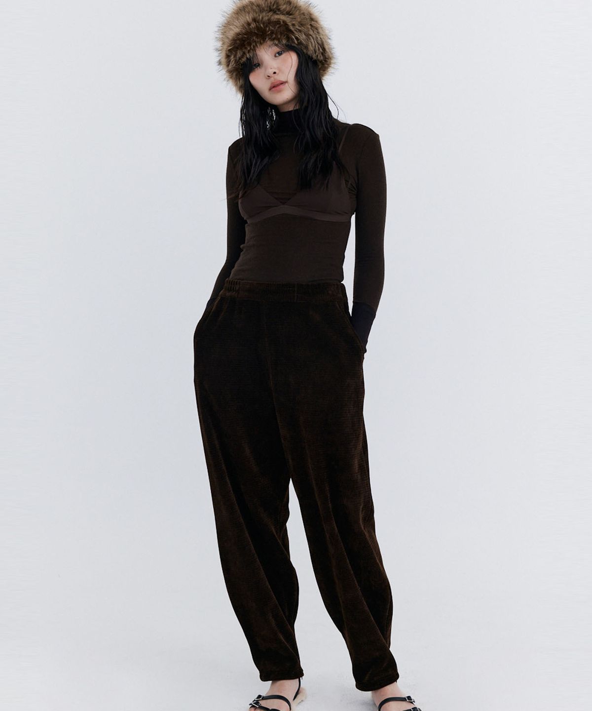 분더캄머(WNDERKAMMER) Corduroy Balloon Pants_Brown (코듀로이 벌룬 팬츠_브라운)