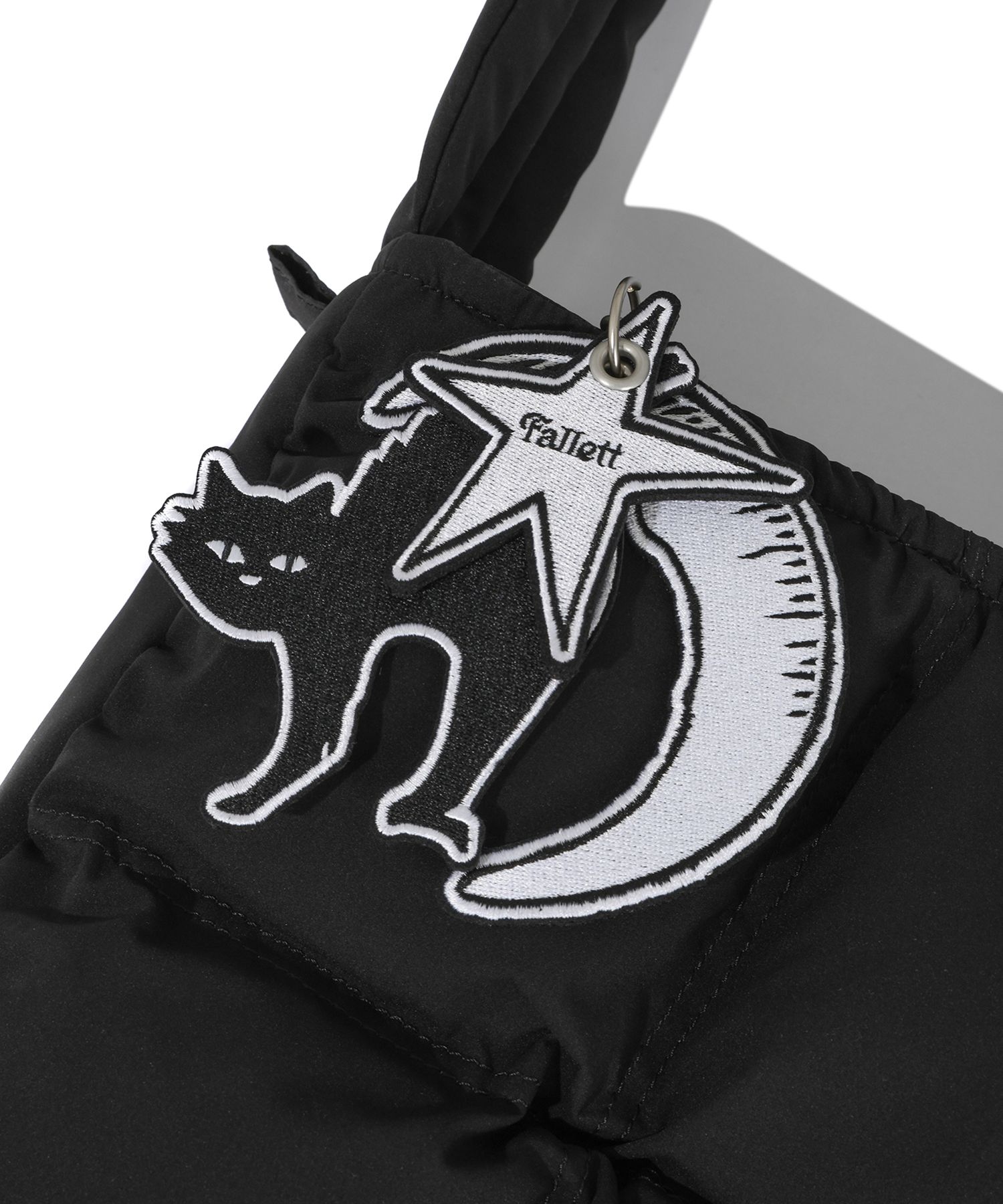 【Fallett】韓国人気★Nero Badge Padded Bag Fallett】韓国人気☆Nero Badge Padded Bag