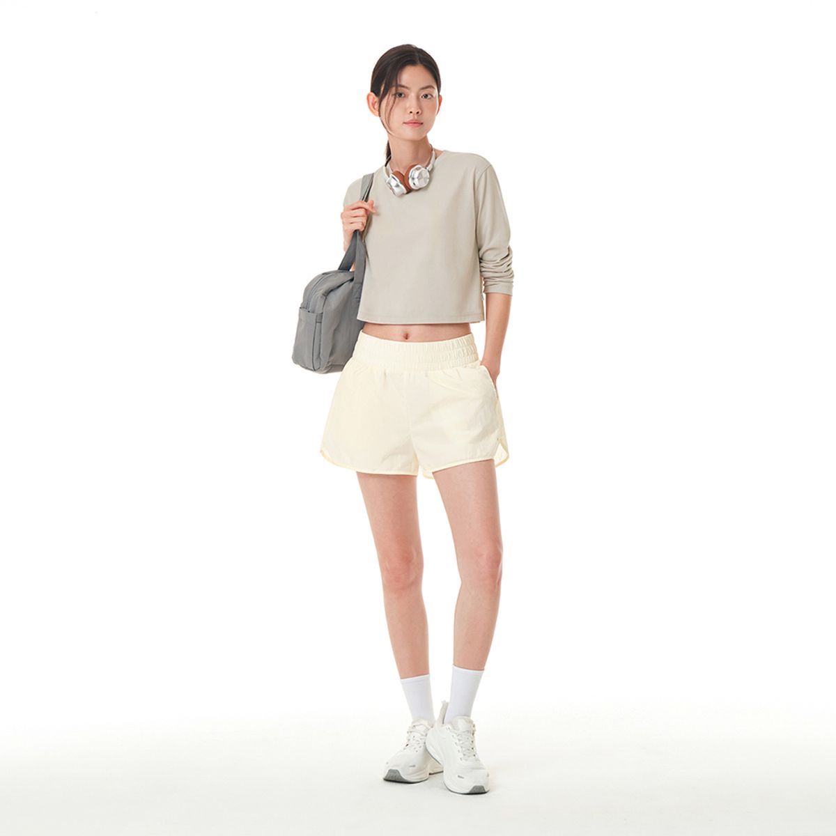 안다르(ANDAR) 에어리센셜 롱슬리브 크롭티
