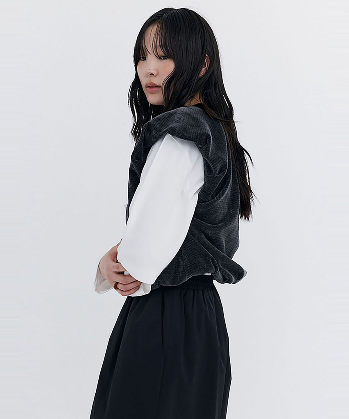 분더캄머(WNDERKAMMER) Corduroy Balloon Vest_Charcoal (코듀로이 벌룬 베스트_차콜)