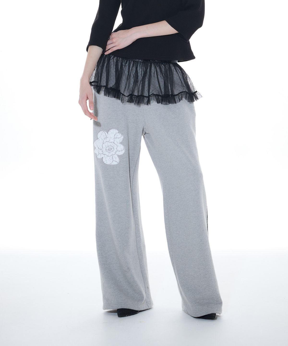 라티젠(LARTIGENT) L14 ROSE TRACK PANTS(GRAY)