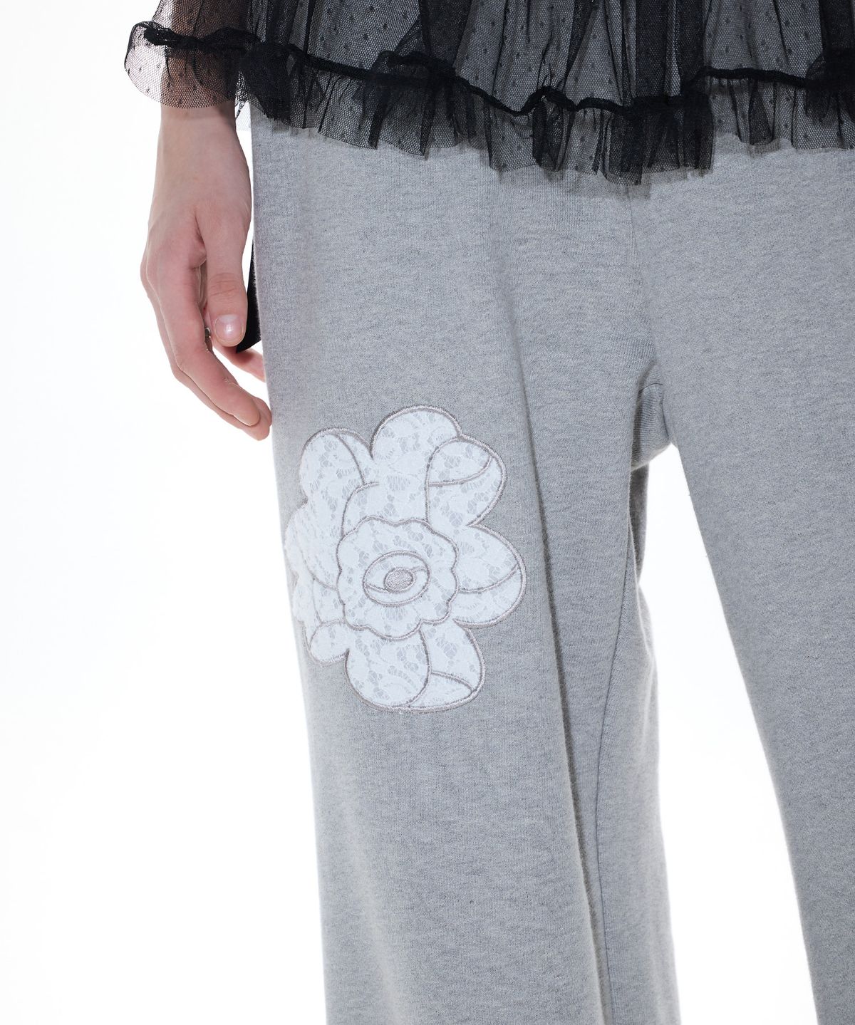 라티젠(LARTIGENT) L14 ROSE TRACK PANTS(GRAY)