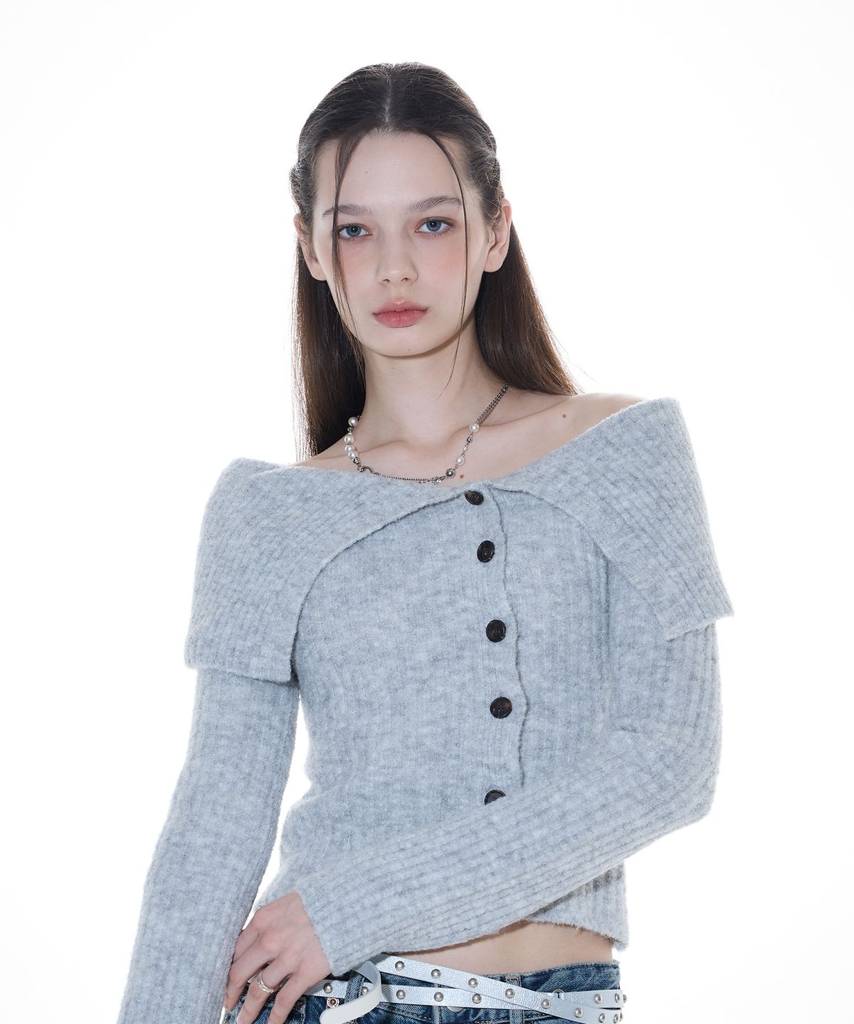 라티젠(LARTIGENT) L14 OFF-SHOULDER KNIT (GRAY)