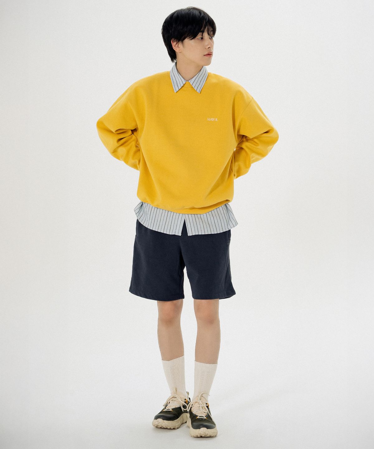 마욜(MAYOL) 로고 자수 이중지 스웨트셔츠_옐로우