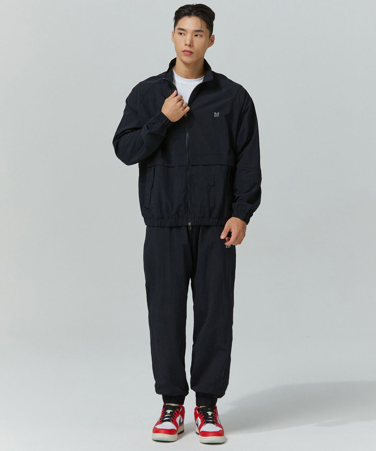 블랙몬스터핏(BLACK MONSTER FIT) 타스란 윈드 브레이커 셋업 (2color)