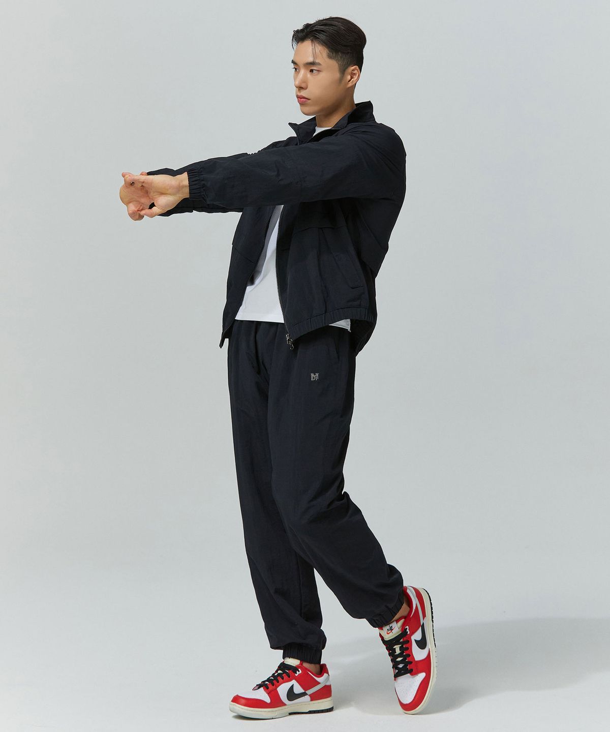 블랙몬스터핏(BLACK MONSTER FIT) 타스란 윈드 브레이커 셋업 (2color)