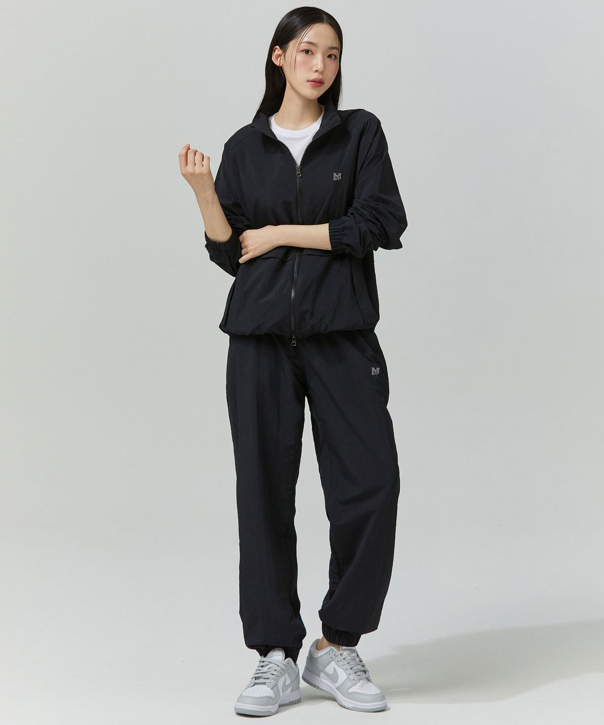 블랙몬스터핏(BLACK MONSTER FIT) 타스란 윈드 브레이커 셋업 (2color)