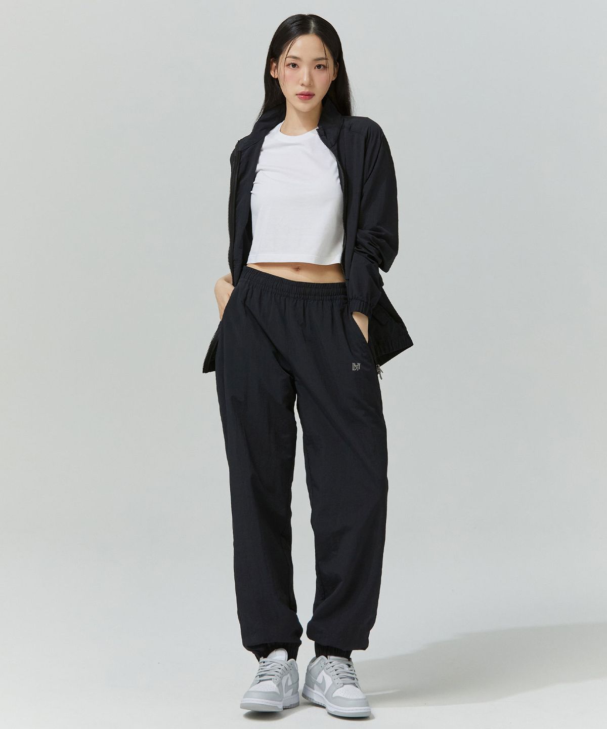 블랙몬스터핏(BLACK MONSTER FIT) 타스란 윈드 브레이커 셋업 (2color)