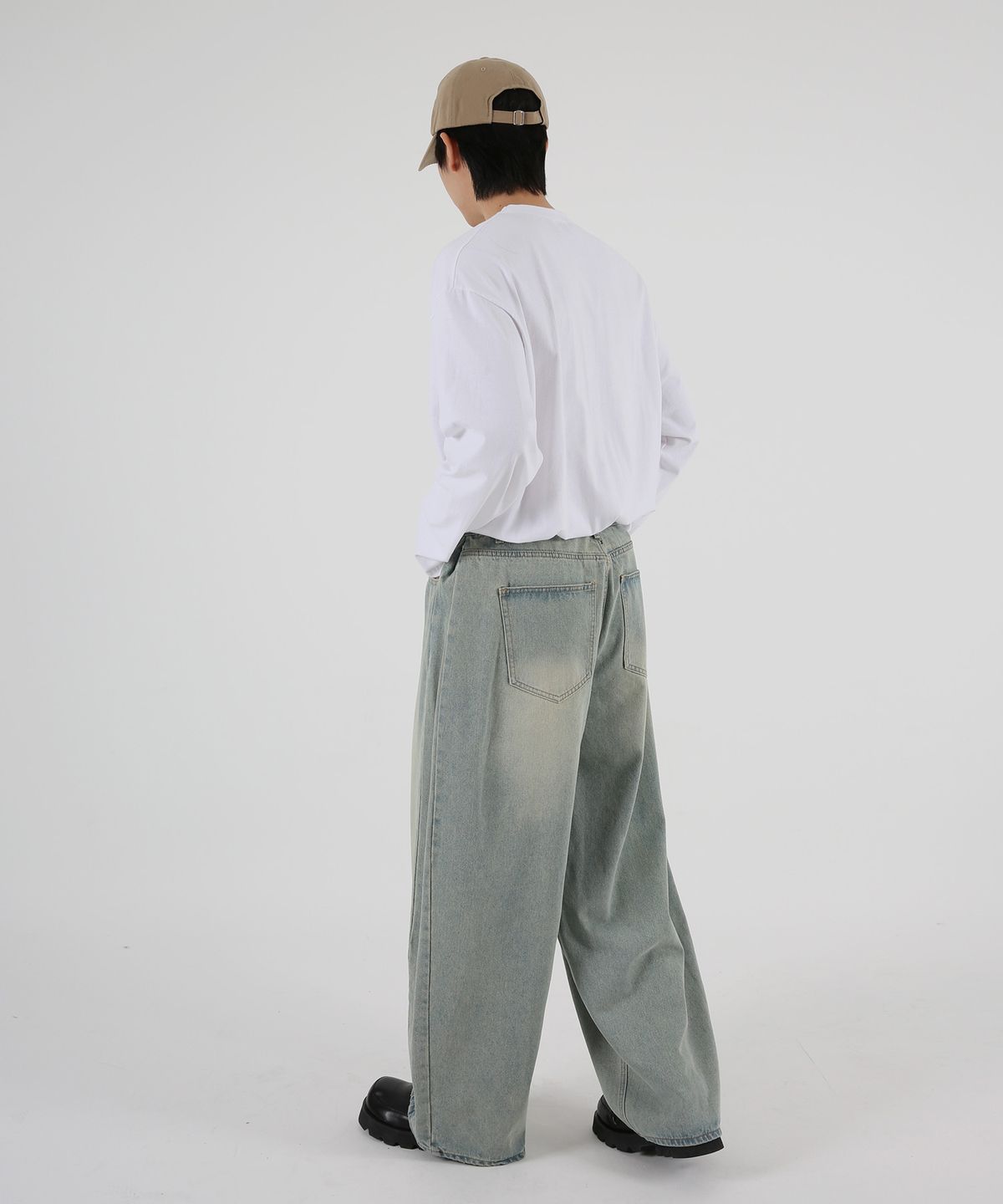 음(UMM) 사이드핀턱 벌룬와이드 데님팬츠 옐로우틴