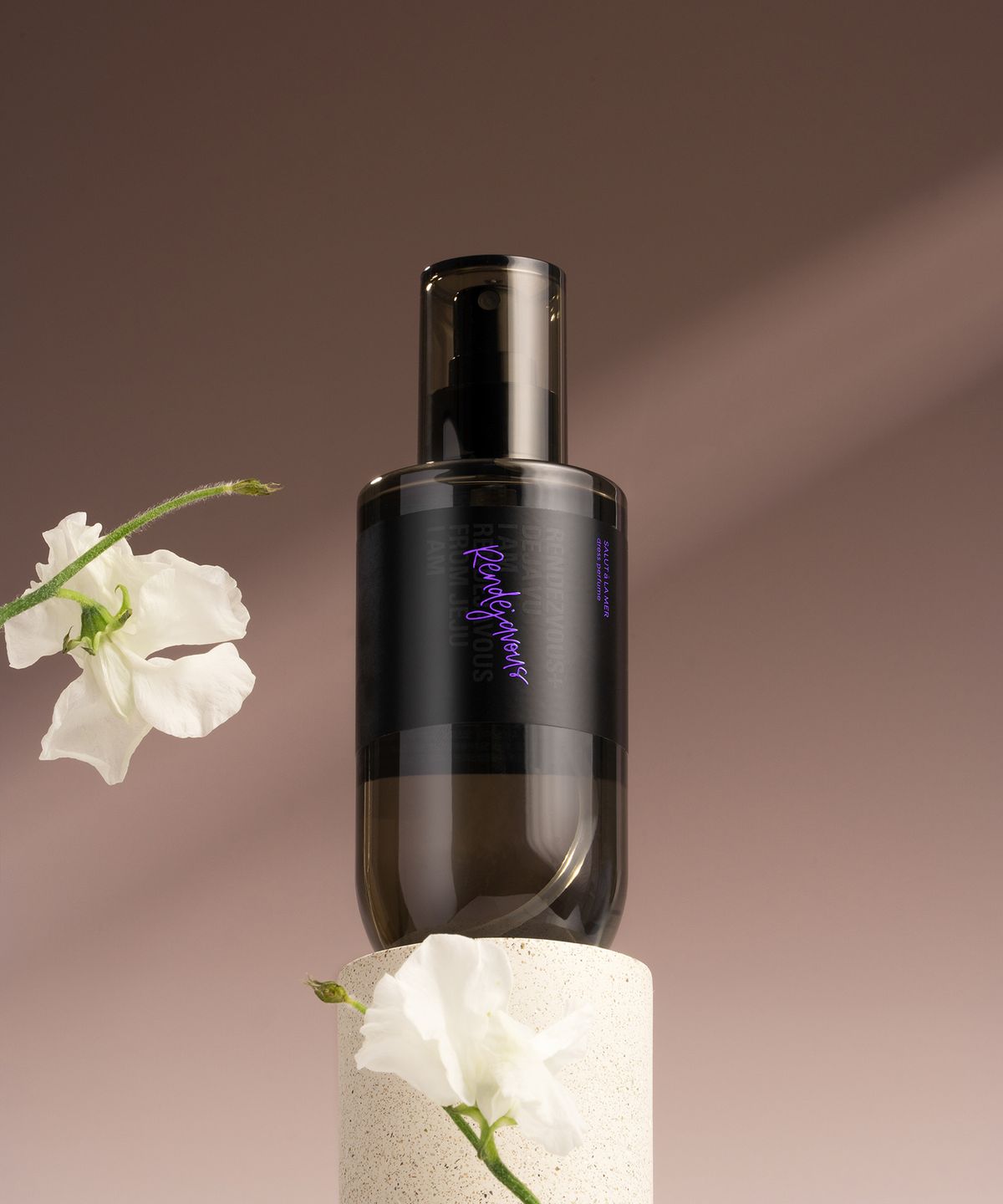 랑데자뷰 뷰티(RENDEJAVOUSBEAUTY) 매그놀리아퍼르 퍼퓸 드레스퍼퓸 200ml