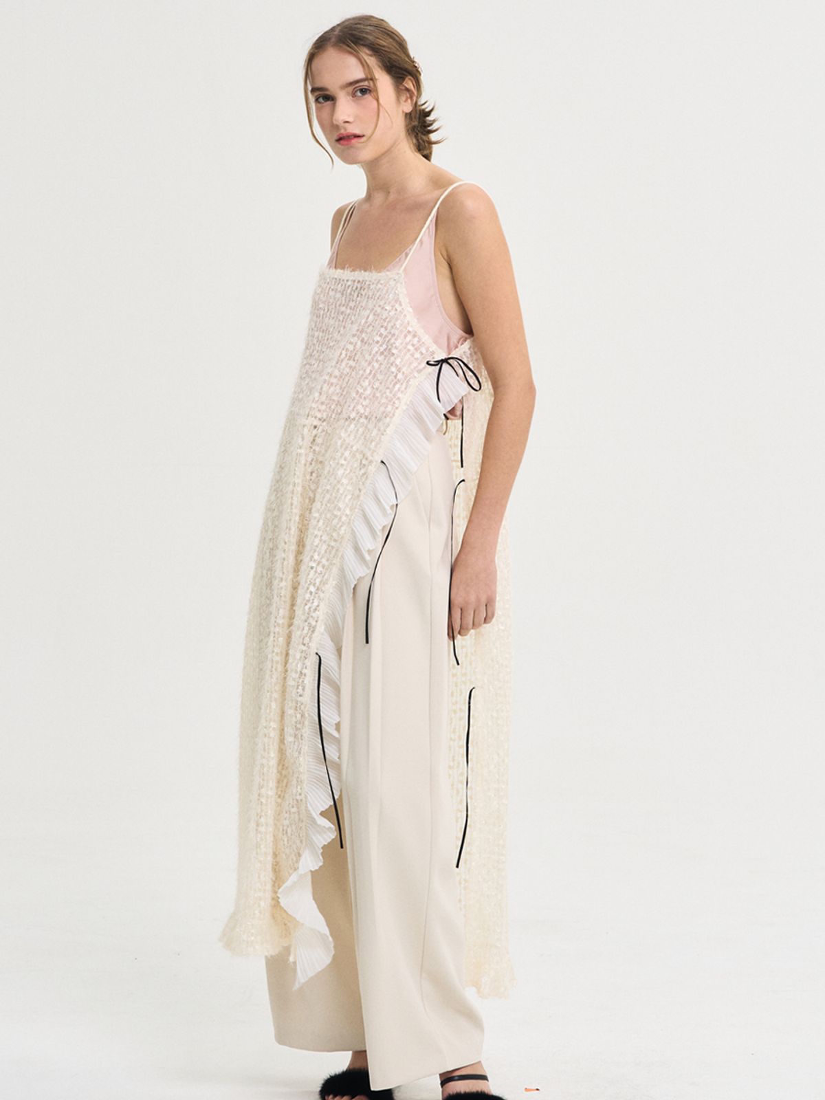 쏘리, 투 머치 러브(SORRY, TOO MUCH LOVE) Melody Lace Layered Ruffle Dress_Cream