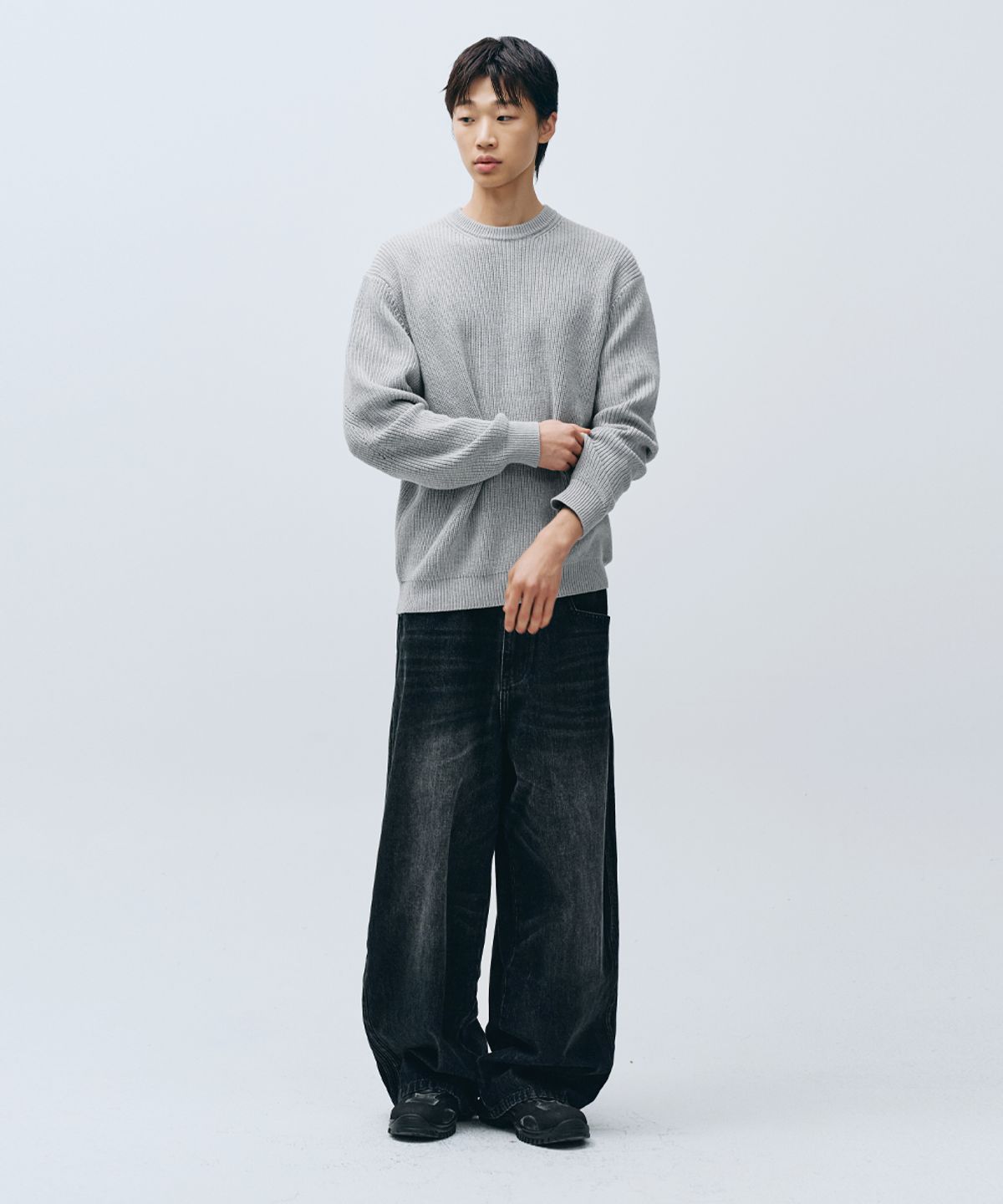 인템포무드(INTEMPOMOOD) 쿼드 라인 데님 팬츠_블랙