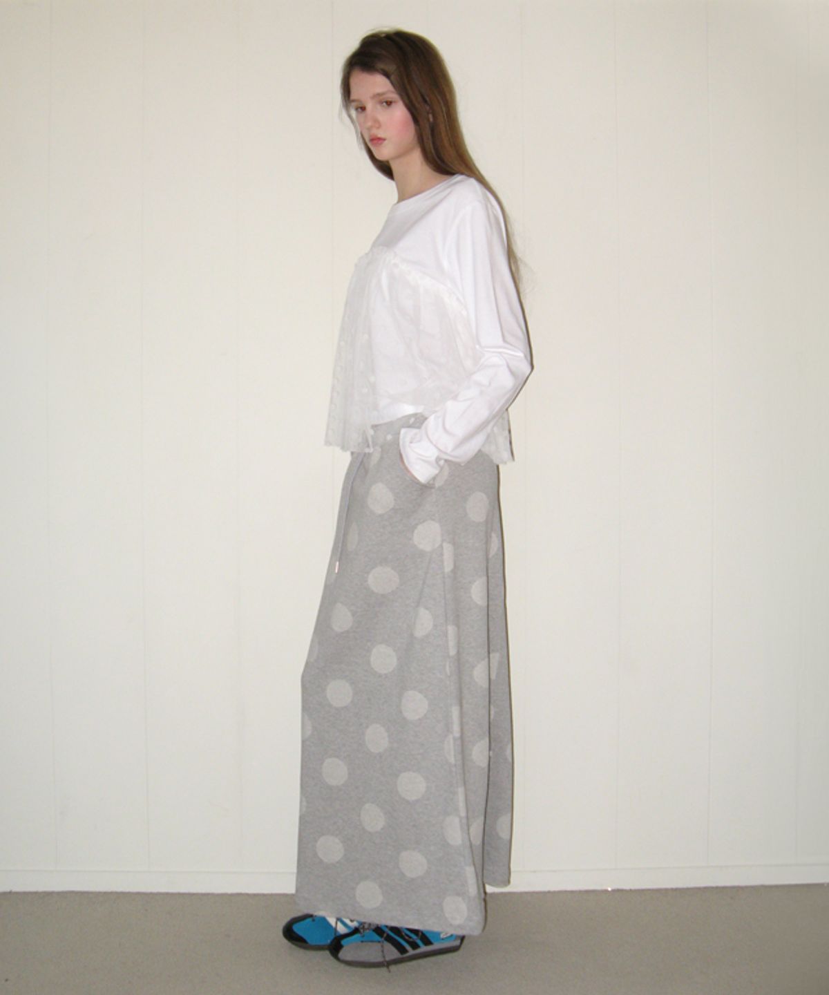 론론(RONRON) SHEER LAYERED LONG SLEEVE DOT WHITE