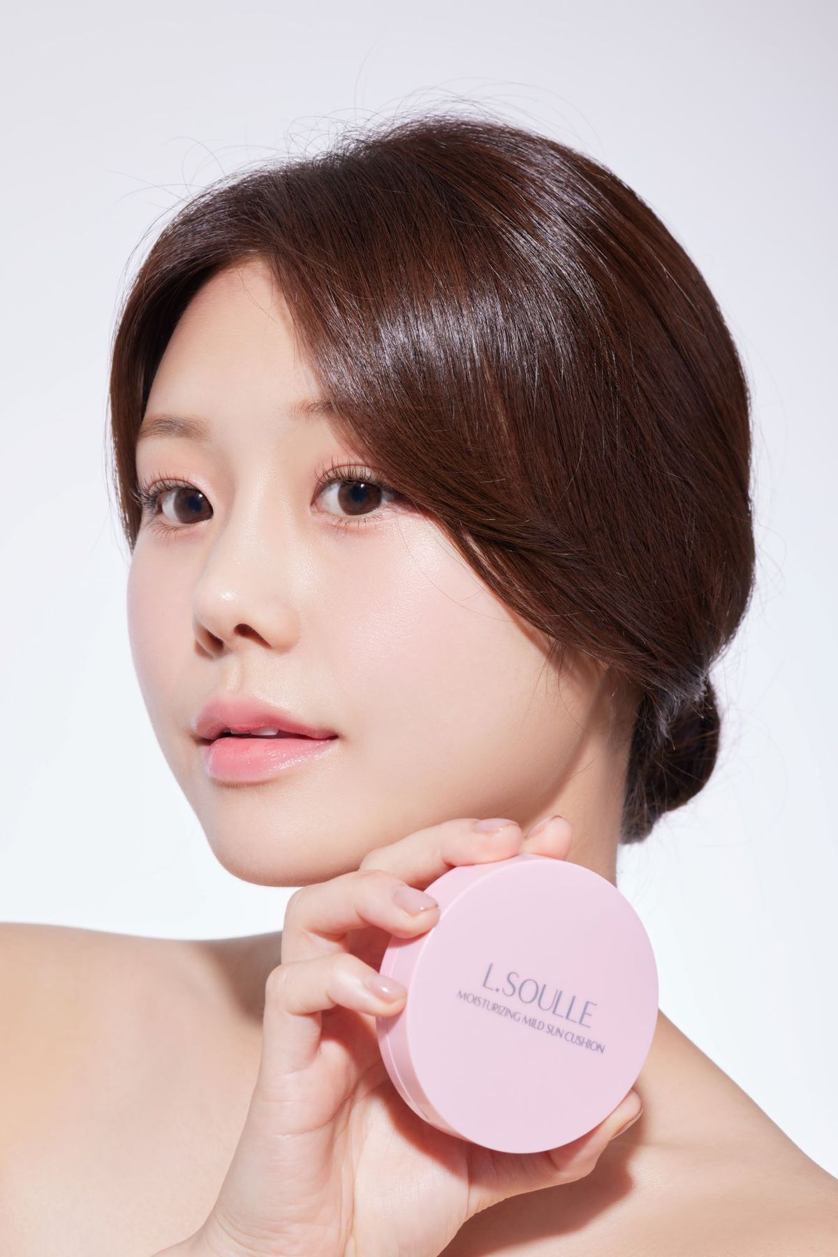 엘솔레(ISOULLE) 모이스처라이징 마일드 선쿠션  / 비건인증