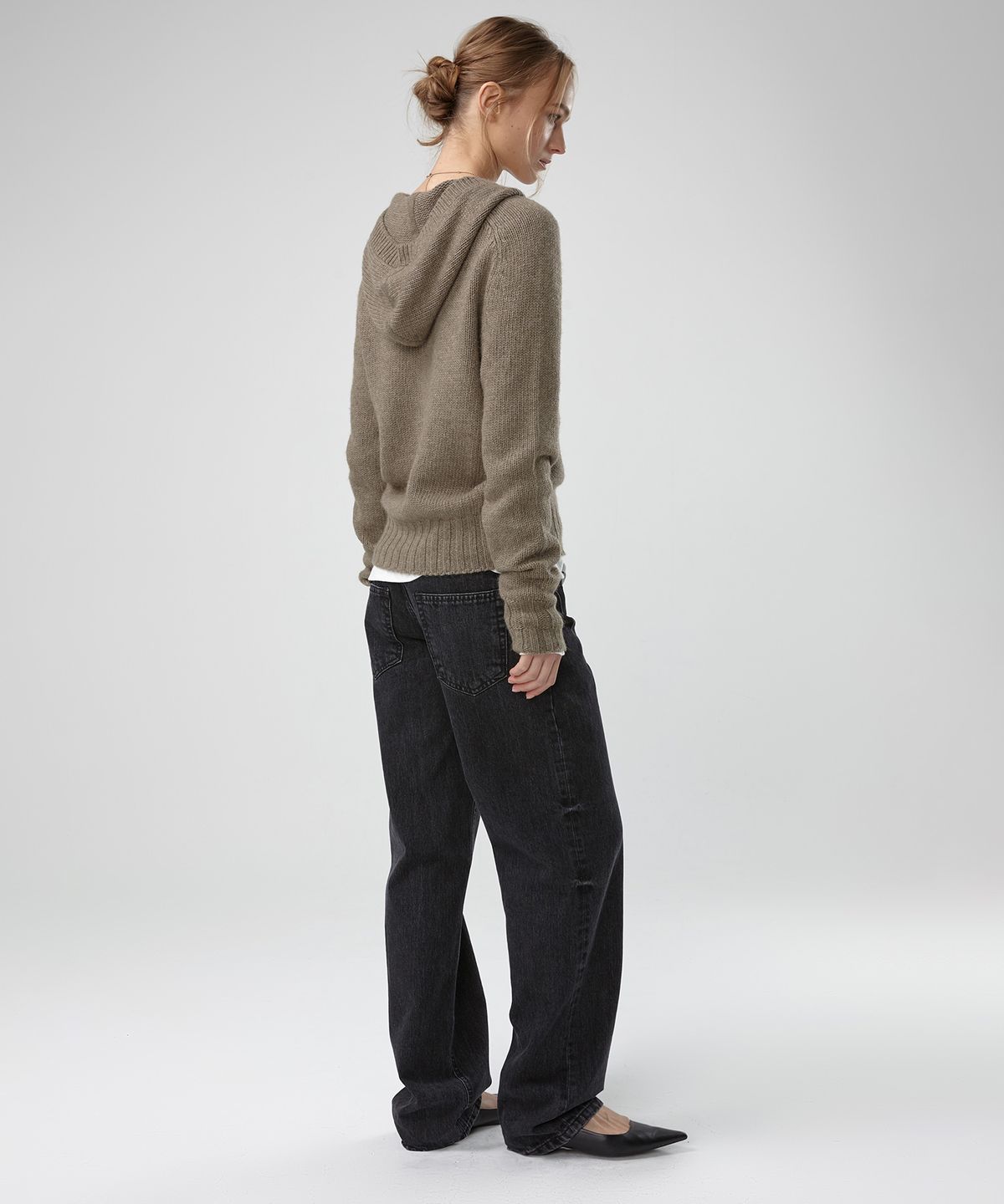 이안조(EAN JO) HOOD ZIP UP KNITTED CARDIGAN (DARK BEIGE)